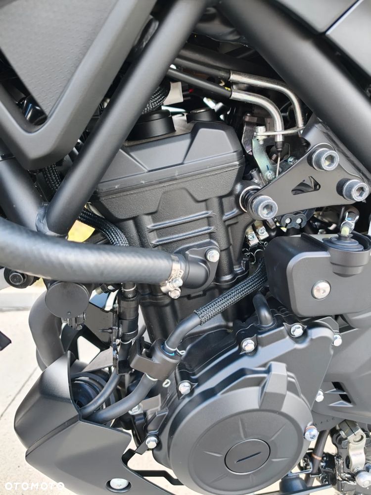 Yamaha MT - 6