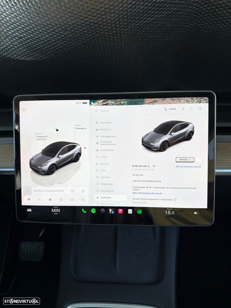 Tesla Model Y - 11