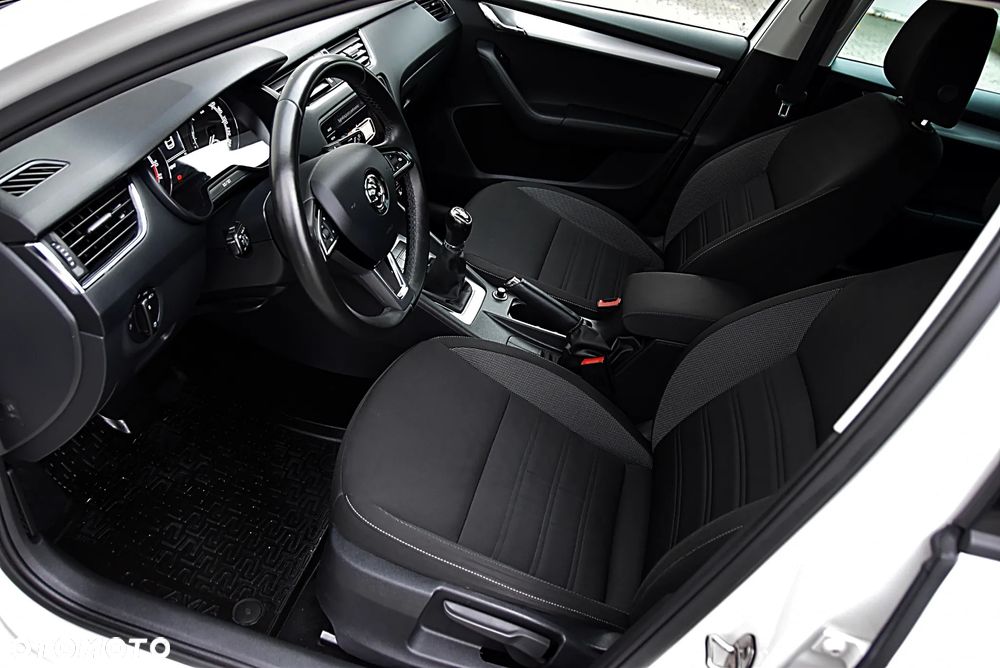 Skoda Octavia 1.6 TDI Ambition - 14