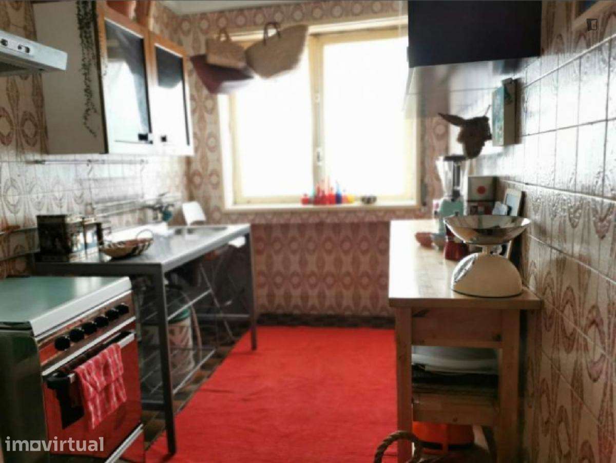 Quarto - localizado em Santo Ildefonso Porto - Grande imagem: 2/6