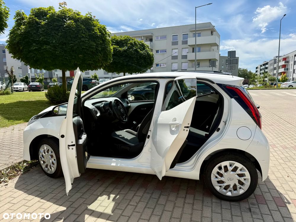 Toyota Aygo x-play - 10