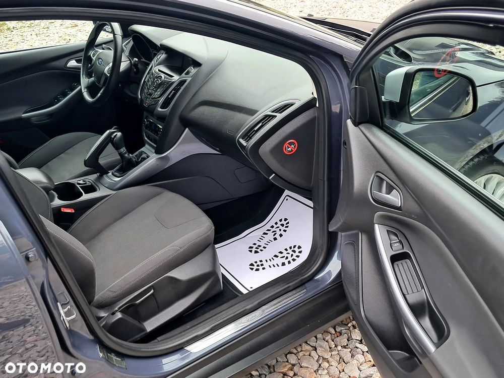 Ford Focus 1.6 Titanium - 18