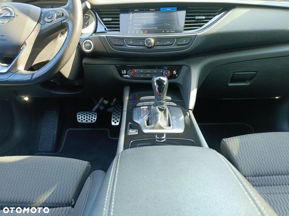 Opel Insignia - 11