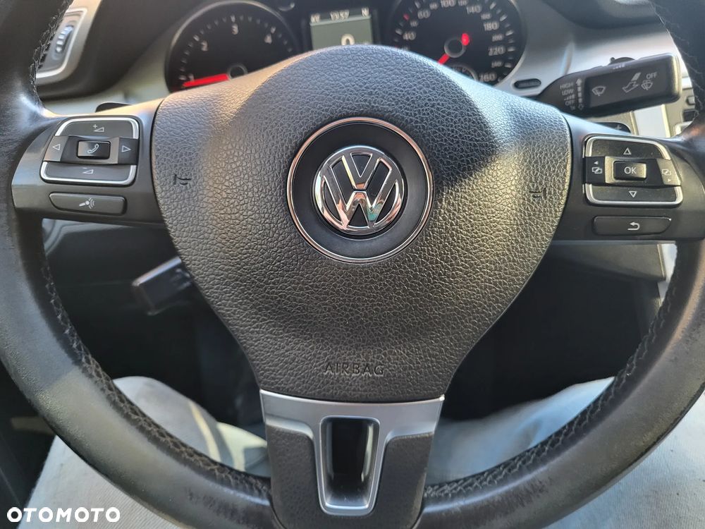 Volkswagen Passat 2.0 TDI Highline DSG - 19