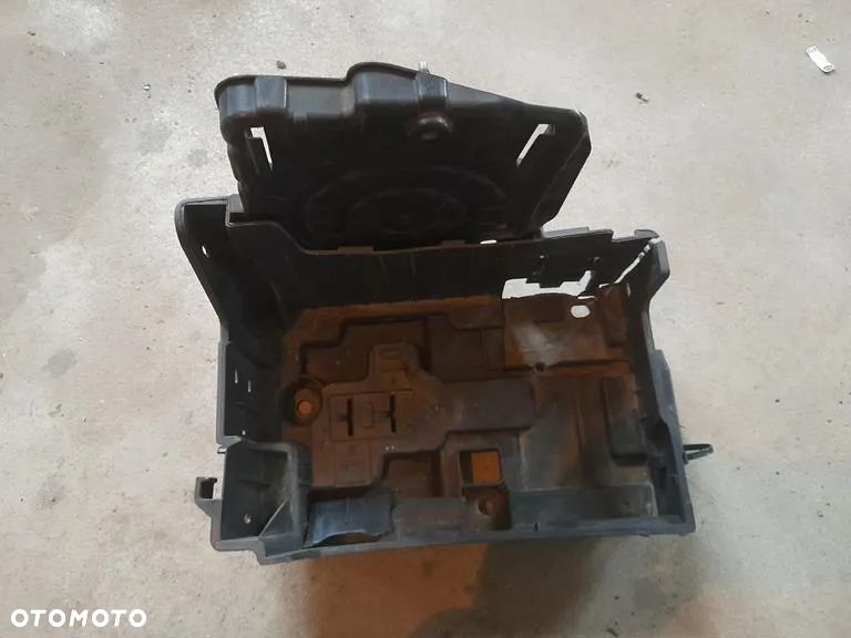 Podstawa obudowa akumulatora Peugeot 2008 I 9676054080