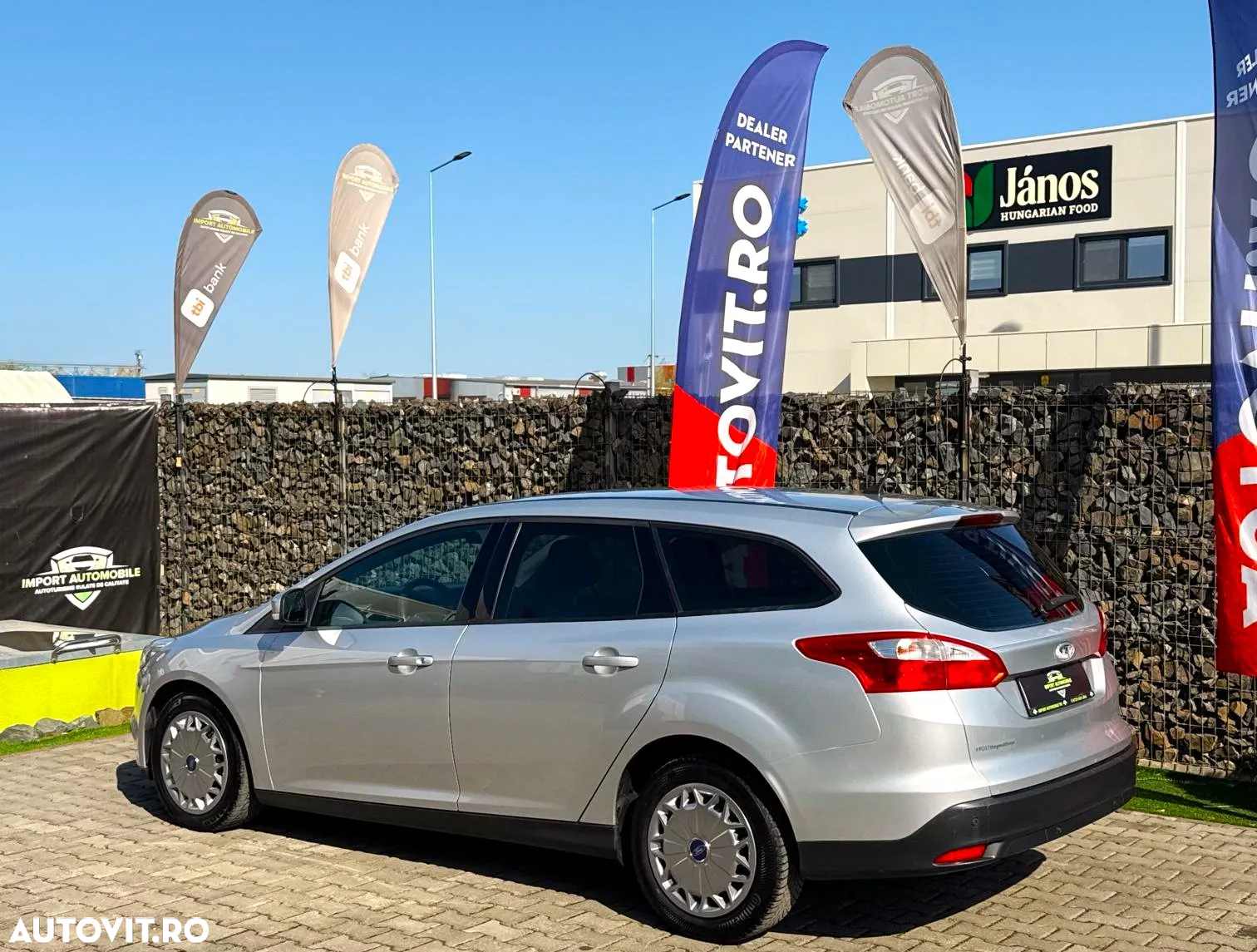 Ford Focus - 13