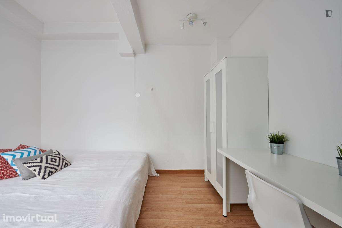 Quarto - localizado em Saldanha Lisbon - Grande imagem: 2/29
