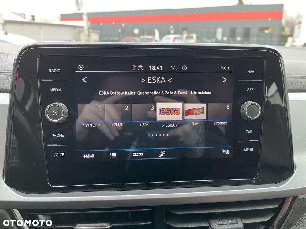 Volkswagen T-Roc - 25