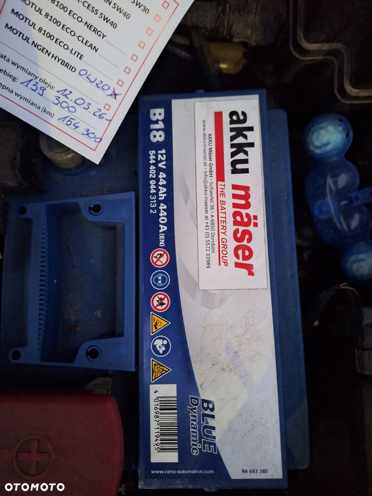 Toyota Corolla 1.8 Hybrid GPF Executive - 27