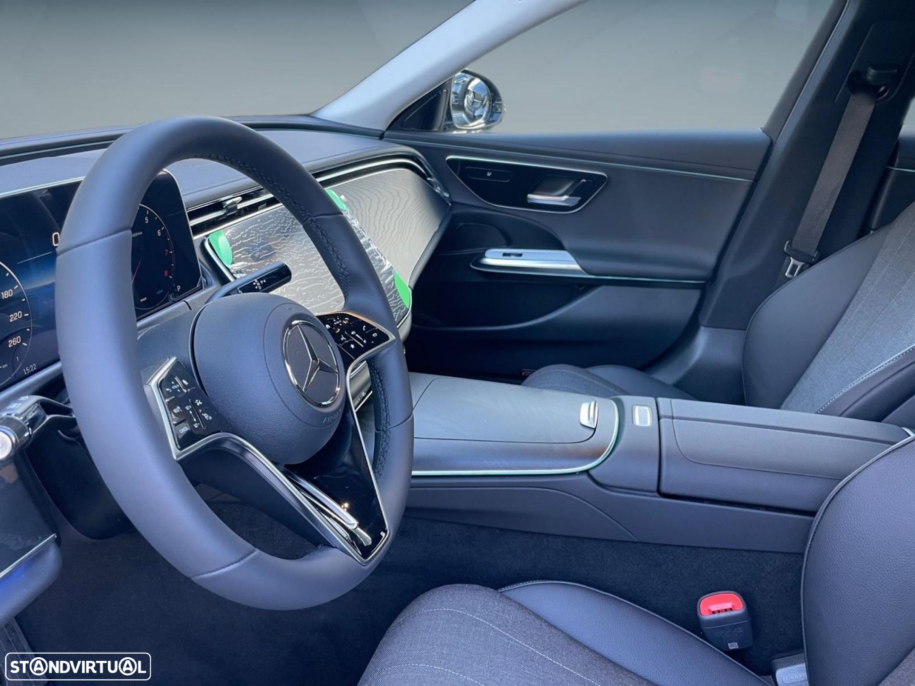 Mercedes-Benz E 200 - 11
