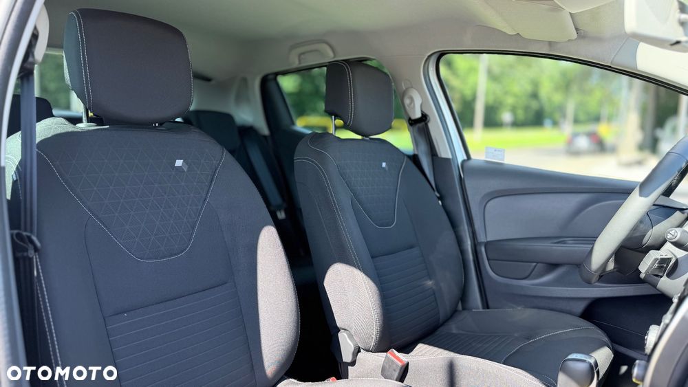 Renault Clio ENERGY TCe 120 EDC LIMITED 2018 - 19