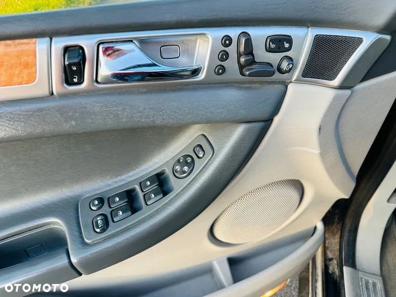 Chrysler Pacifica - 15