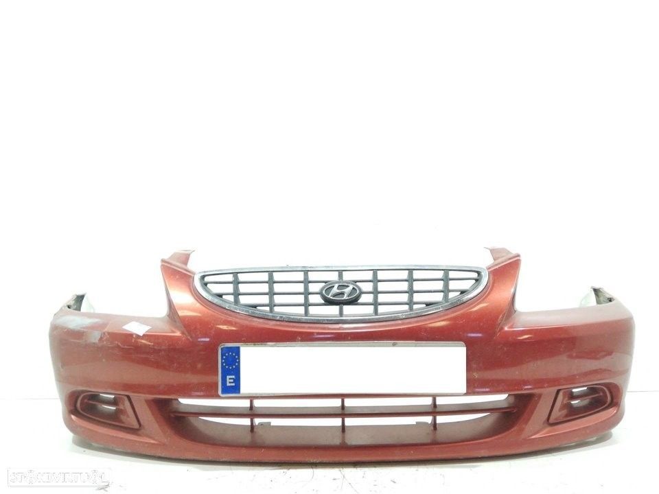 PARA-CHOQUES FRONTAL HYUNDAI ACCENT II 2002 - 3