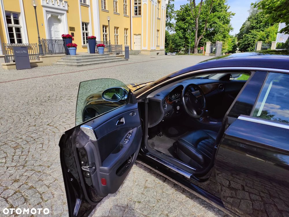 Mercedes-Benz CLS - 4
