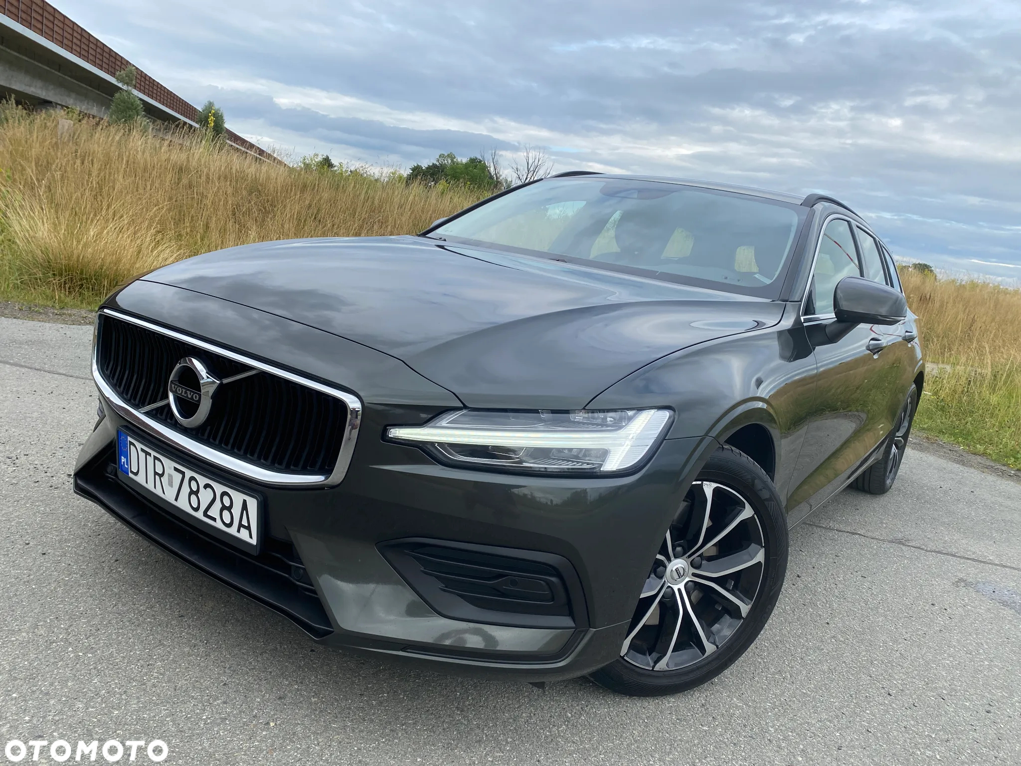 Volvo V60 B4 B Geartronic Momentum Pro - 3