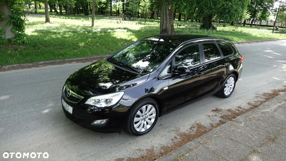 Opel Astra 1.6 Turbo - 25