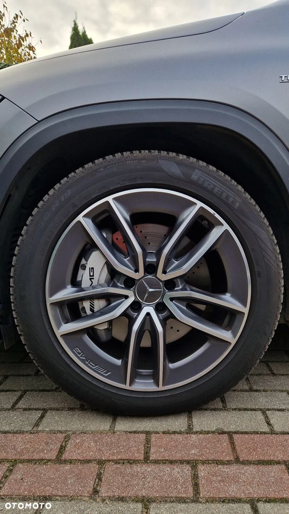 Mercedes-Benz GLA AMG 35 4-Matic - 15