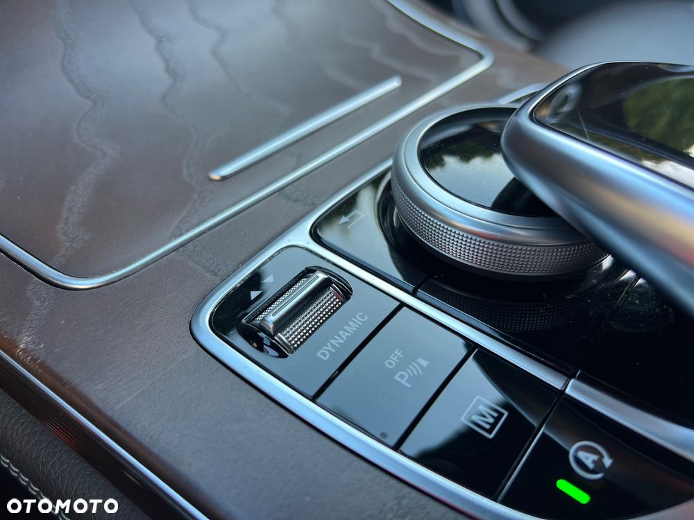 Mercedes-Benz GLC - 17