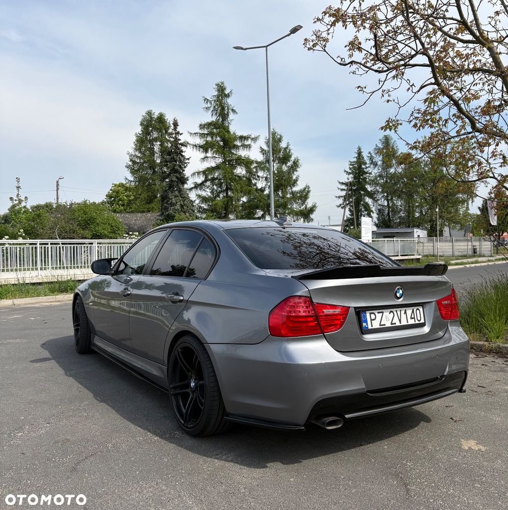 BMW Seria 3 318d - 5