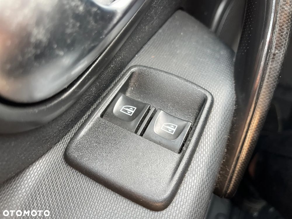 Dacia Sandero 1.0 SCe Laureate - 16