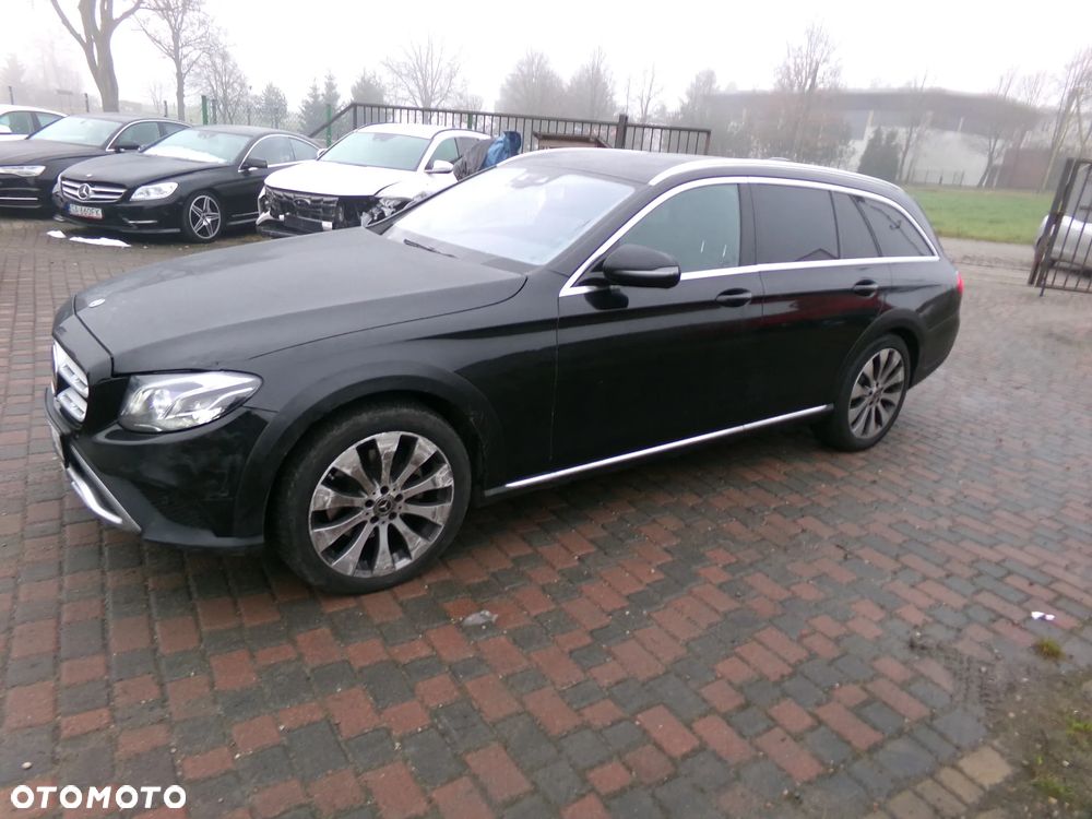 Mercedes-Benz Klasa E 220 d 4Matic All-Terrain 9G-TRONIC Avantgarde - 1