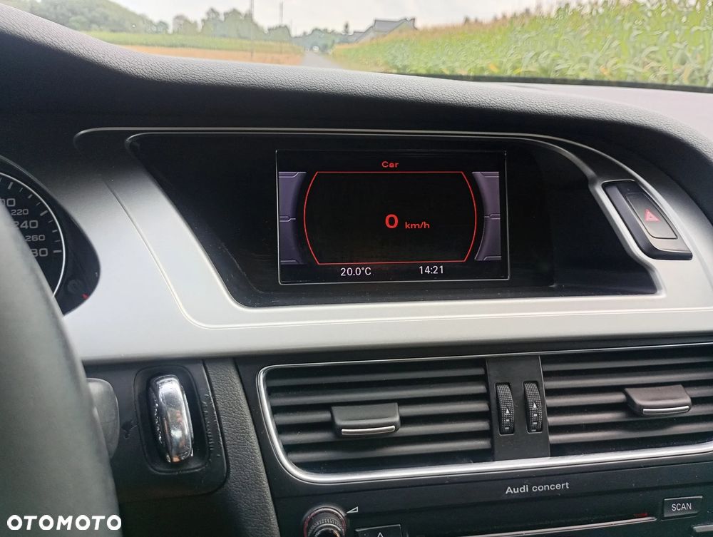 Audi A4 Limousine - 34