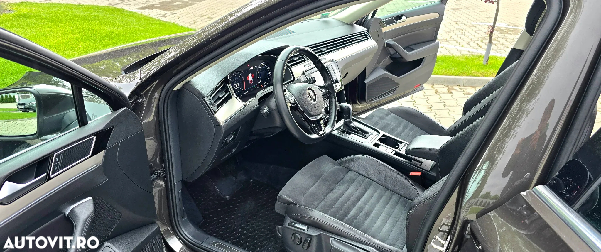 Volkswagen Passat Variant 2.0 BiTDI 4Mot DSG Highline - 8