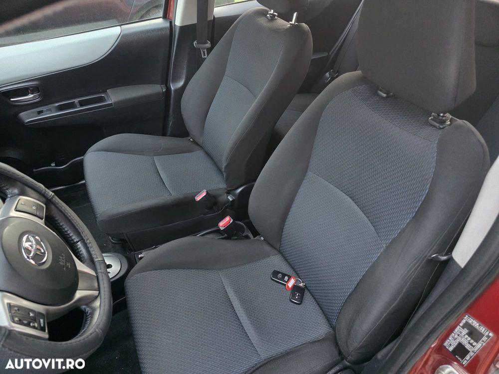 Toyota Yaris 1.5 VVT-i HSD Luna - 12