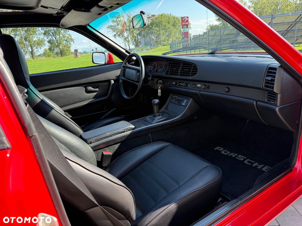 Porsche 944 - 15
