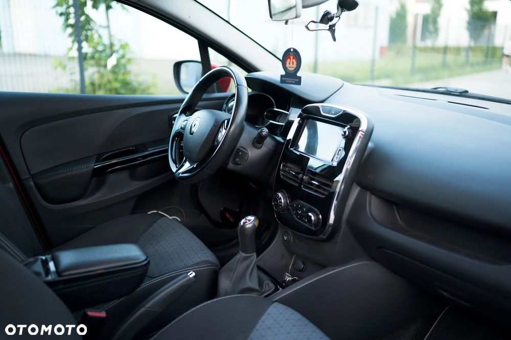 Renault Clio 1.2 16V Life - 12