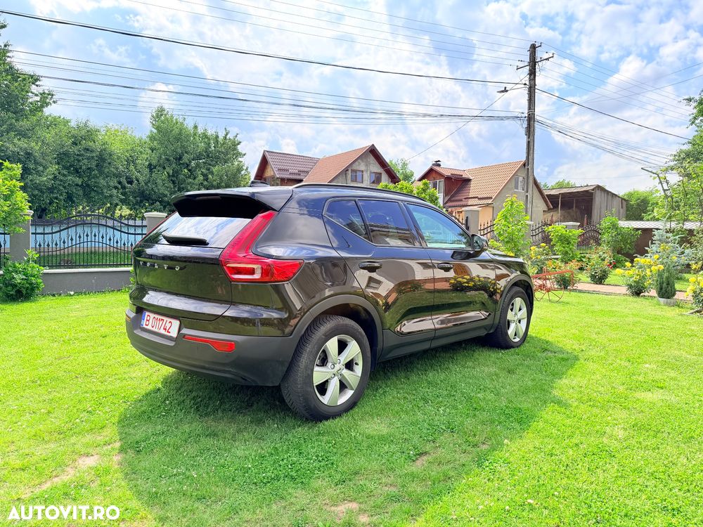 Volvo XC 40 T2 Plus Dark - 12