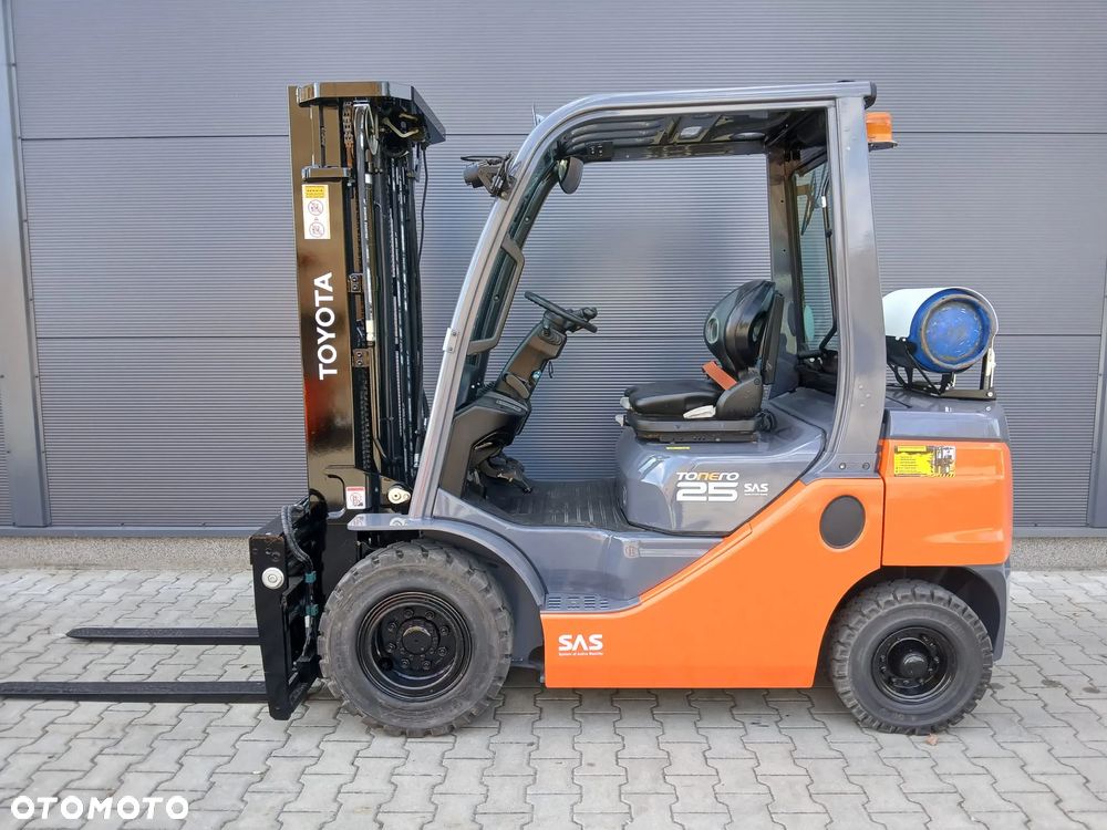 Toyota 02-8FGF25 - 9