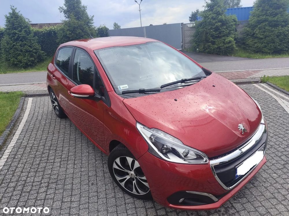 Peugeot 208 - 12