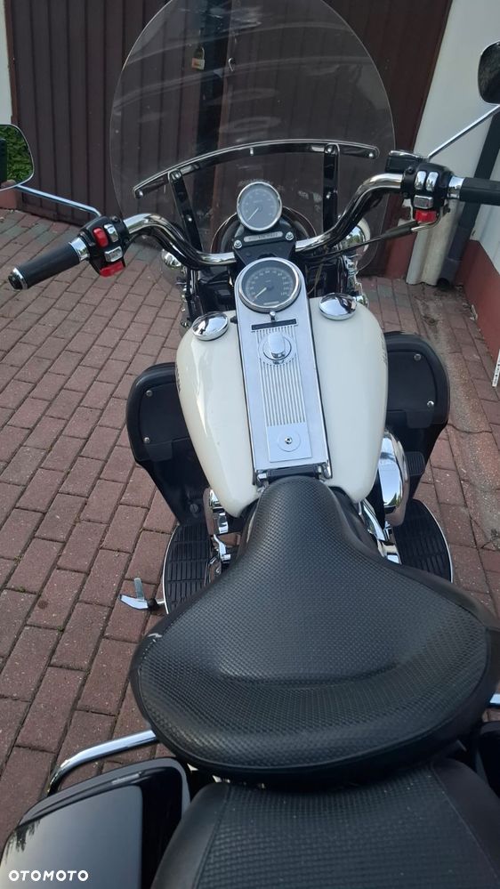 Harley-Davidson Touring Road King - 19