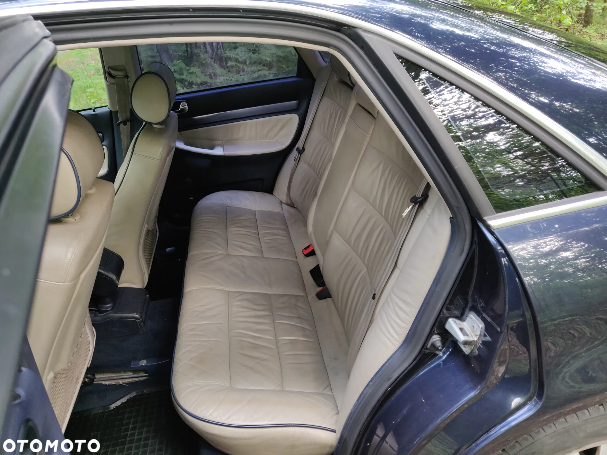 Audi A4 Avant 2.4 - 16