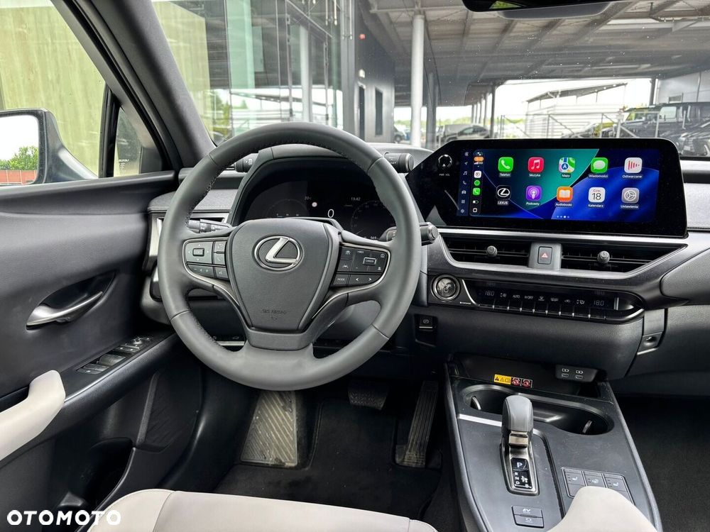Lexus UX 300h F Sport Design - 5