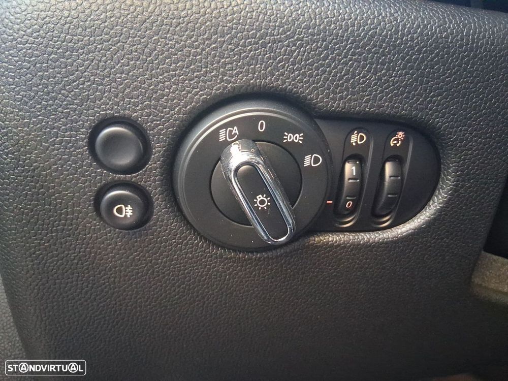 MINI 3 Portas John Cooper Works - 22