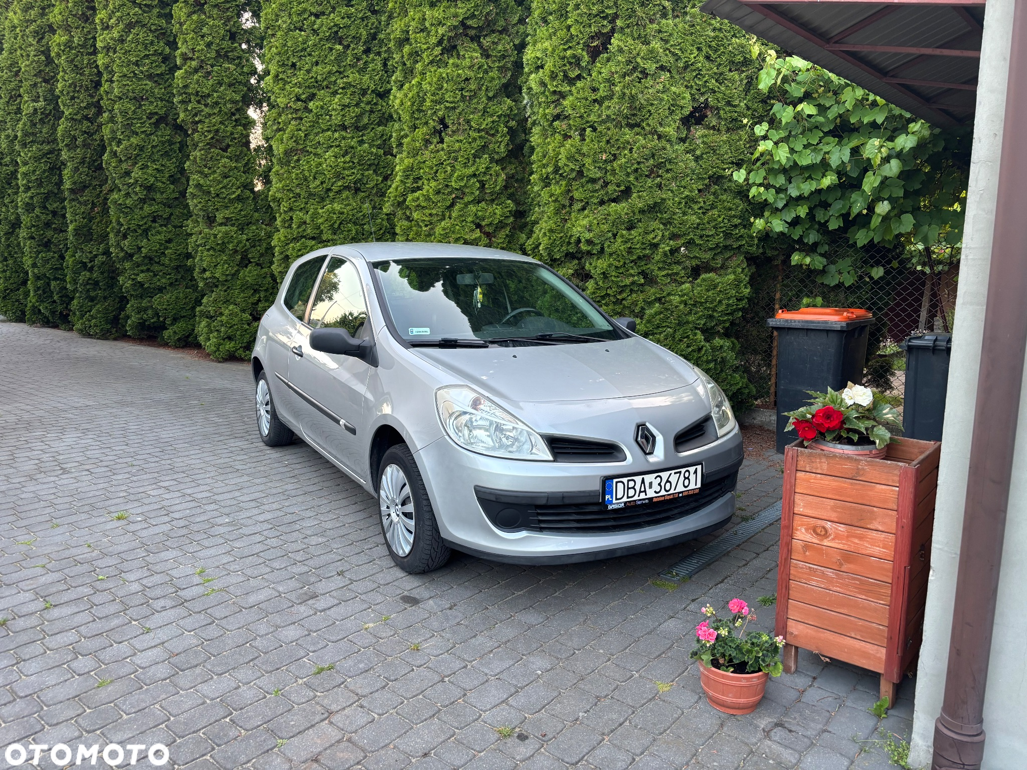 Renault Clio 1.2 16V Arctica - 3