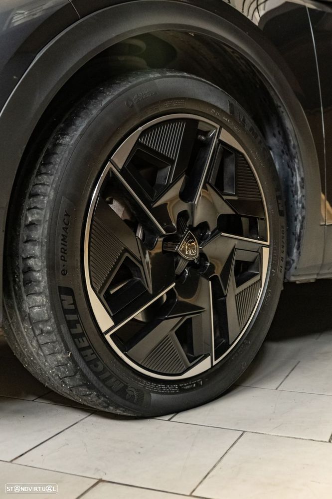Peugeot 408 1.6 Hybrid Allure e-EAT8 - 10