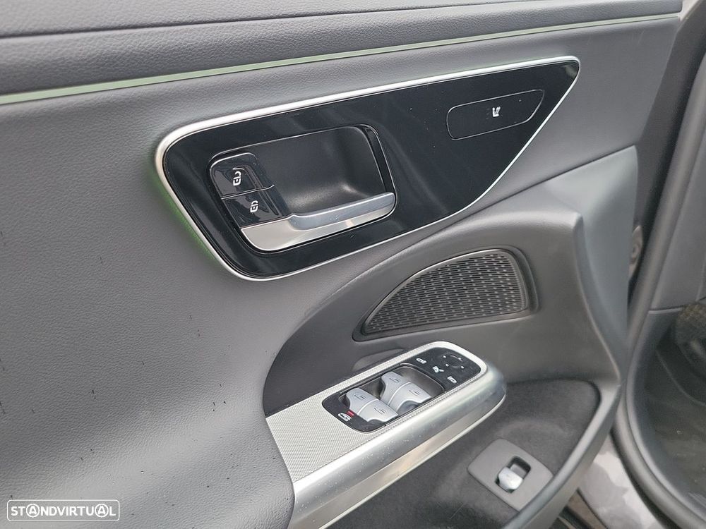 Mercedes-Benz E 220 d - 22