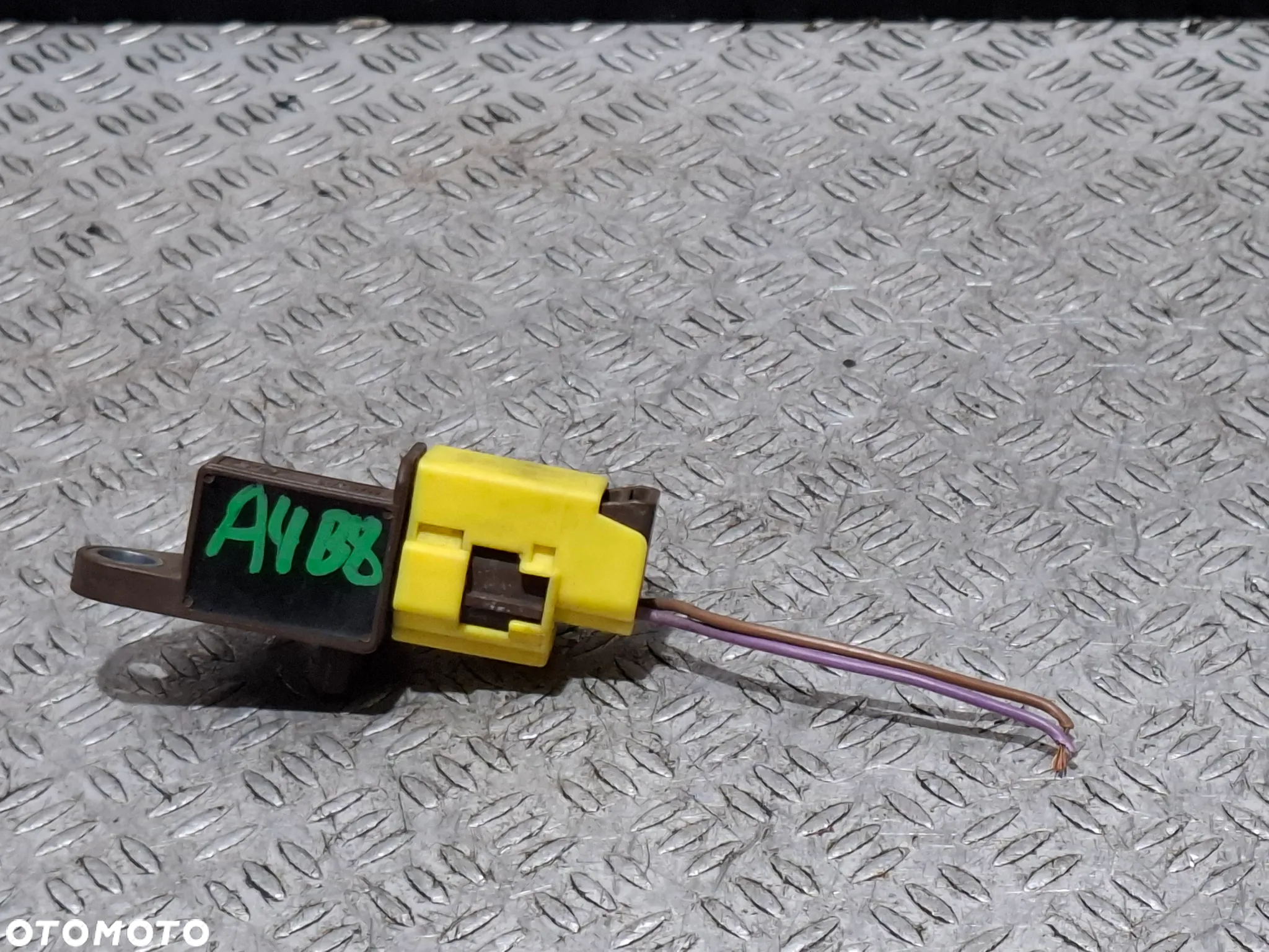 Czujnik uderzenia Audi A4 B8 lift sedan 2013 rok nr 8K0959651 - 3