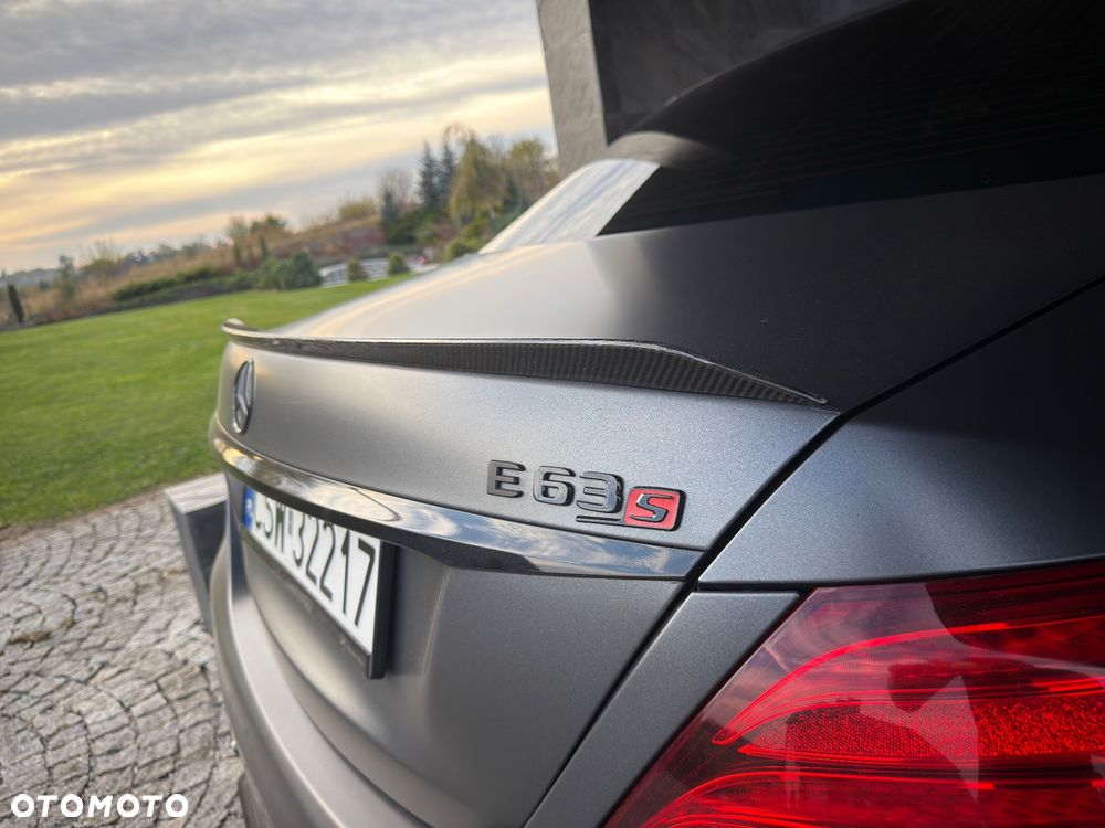 Mercedes-Benz Klasa E AMG 63 S 4-Matic+ - 22