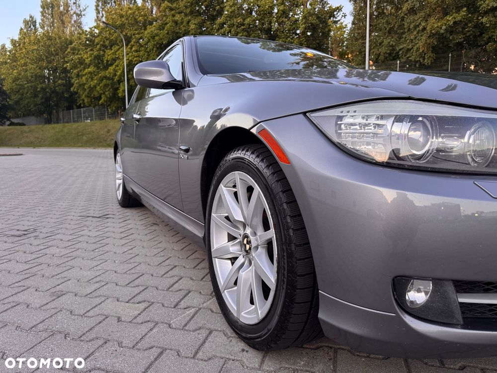 BMW Seria 3 335i xDrive Edition Sport - 10