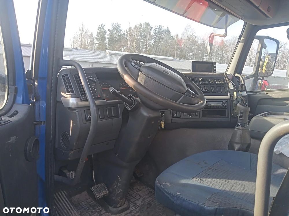 VOLVO FM13 NISKA KABINA DZIENNA 2009 EURO 5 - 5