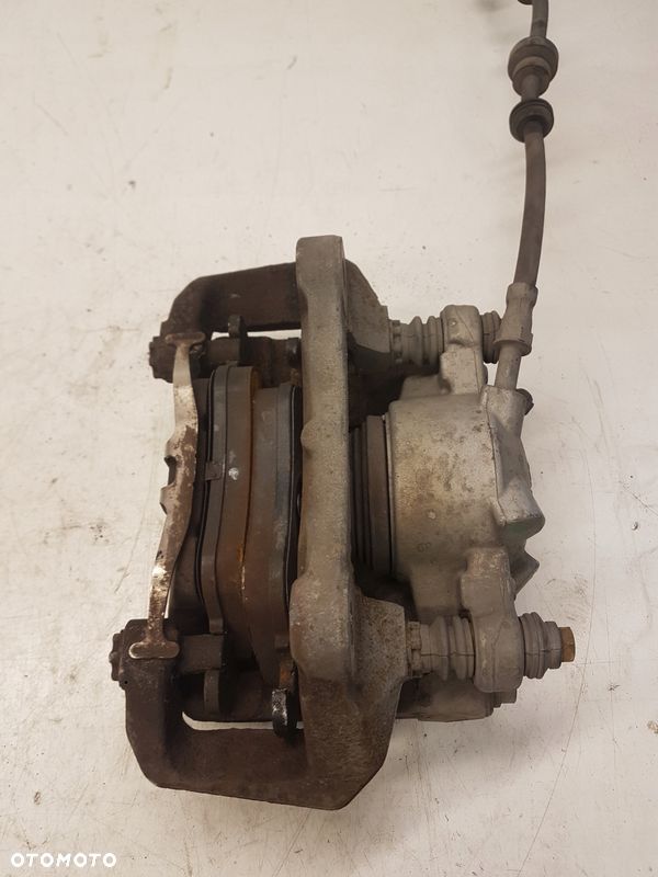 ZACISK HAMULCOWY PRAWY PRZÓD AUDI A4 B8 A5 8K0106K - 3