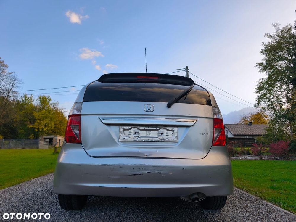 Honda FR-V - 13