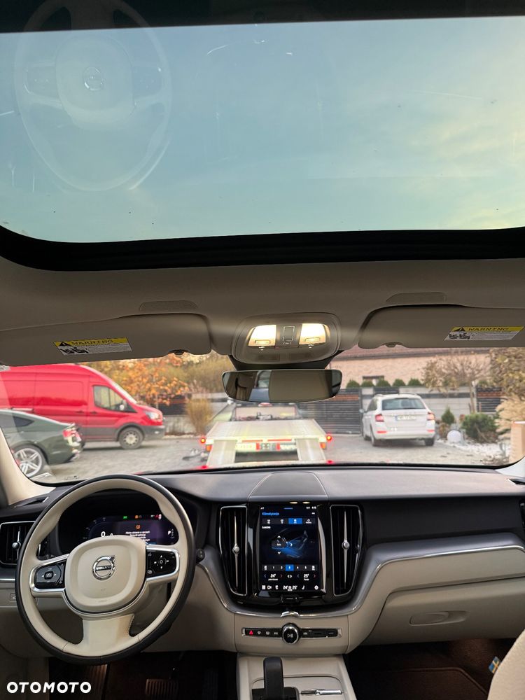 Volvo XC 60 B5 B AWD Ultra Dark - 8