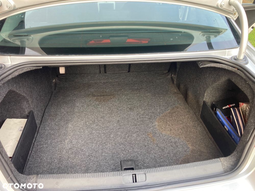 Volkswagen Passat 2.0 TDI DPF Comfortline - 9