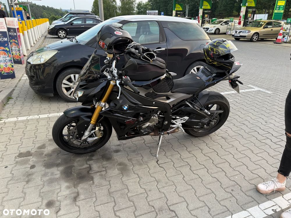 BMW S - 5