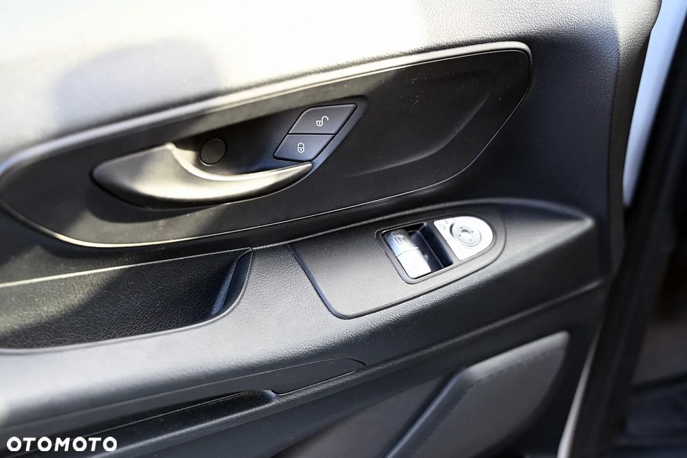 Mercedes-Benz Vito - 16